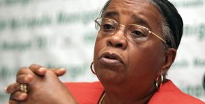 Haiti: Mme Mirlande Manigat affirme avoir reçu des dons des firmes de construction dominicaine