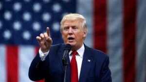 Monde: Donald Trump aimerait financer son mur avec une taxe sur les transferts d’argent