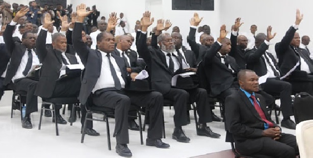 Haiti: Jovenel Moïse veut que le  Parlement vote une loi pour criminaliser la contrebande,  la fraude et  l’évasion fiscale