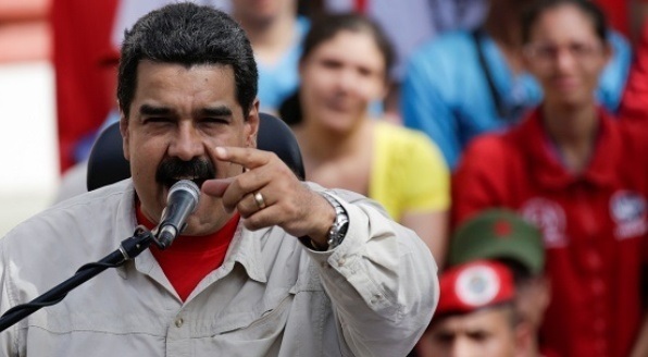 Monde: Le Parlement vénézuélien déclare illégitime le nouveau mandat de Maduro