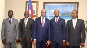 Haiti: Installation du Conseil de Direction du Bureau de Gestion des Militaires Démobilisés