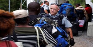 Monde: Le Canada reprend les expulsions vers Haïti, malgré la violence qui y sévit