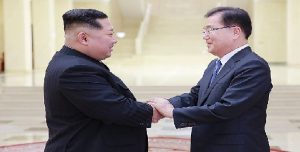 Monde: Kim Jong-un en Corée du Sud pour le sommet intercoréen