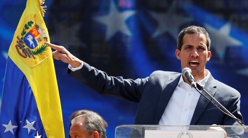 Monde: La France reconnaît Juan Guaido comme «président en charge» du Venezuela