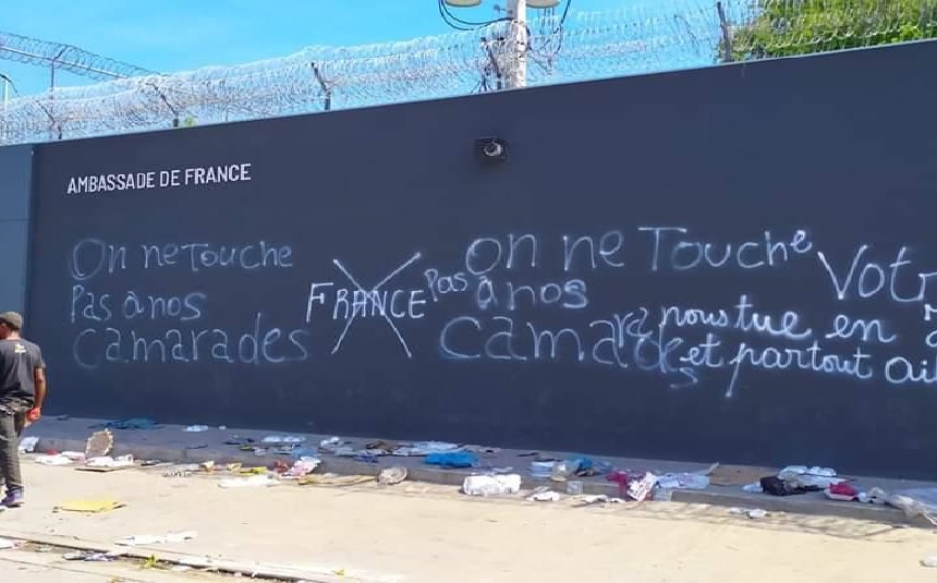 Haiti: L’ambassade de France dénonce et condamne les actes de vandalisme contre ses locaux