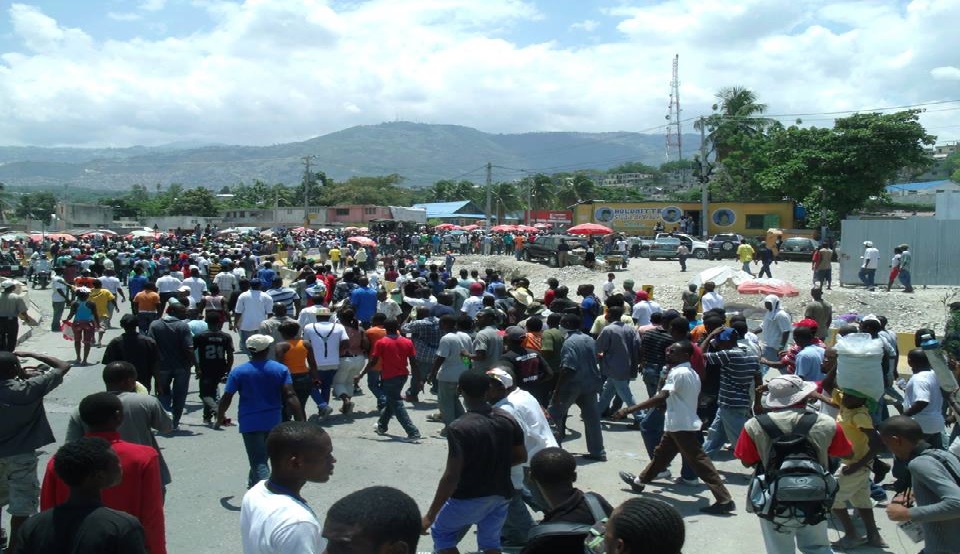 Haiti: Un pays paralysé par une succession de manifestations violentes