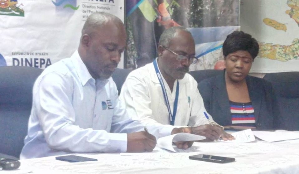 Haïti : Signature d’un protocole d’accord entre la DINEPA et la Commission Nationale de Désarmement