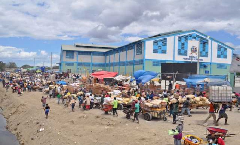 Monde:  Réouverture du marché binational de Dajabón sous haute surveillance sanitaire