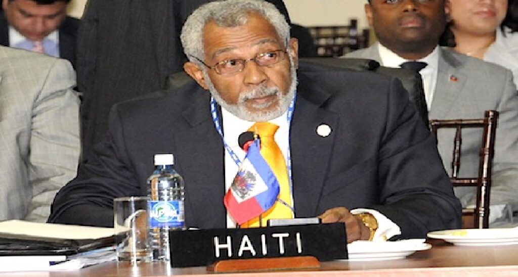 Haïti: Daniel Supplice envoyé spécial d’Haïti auprès du président dominicain