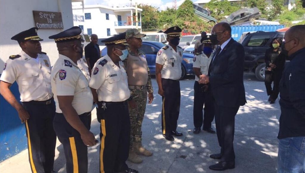 Haïti: Ariel Henry effectue une visite à la Direction Centrale de la Police Judiciaire