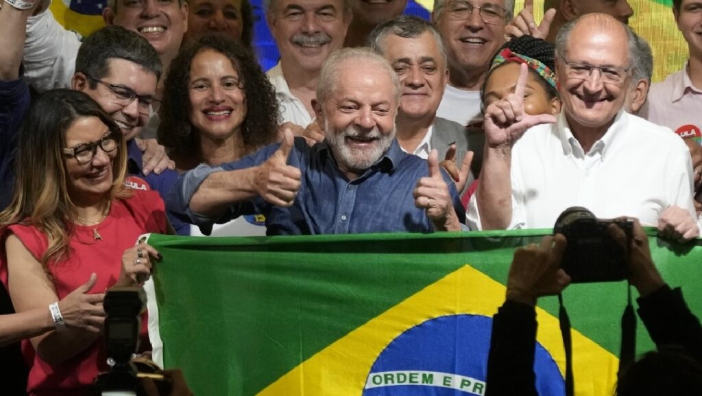 Monde: Lula remporte le second tour de l’élection présidentielle au Brésil