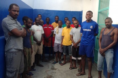 Jamaicans in Jail in Haiti::: Jamayiken yo arete pou trafik  dròg  ak zam nan Okay